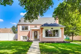 9524 Jefferson Ave, Brookfield, IL 60513 - Photo 1