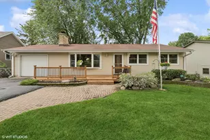 3205 Still Hill Dr, McHenry, IL 60050 - Photo 1