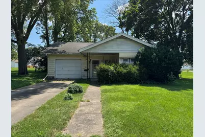 201 E Elm Street, Chatsworth, IL 60921 - Photo 1