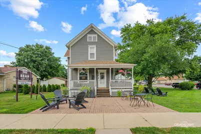 224 S Main Street, Burlington, IL 60109 - Photo 1