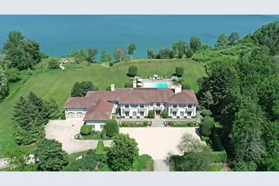 700 Crab Tree Farm Lane, Lake Bluff, IL 60044 - Photo 1