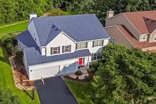 1820 Prairie Ridge Cir, Lindenhurst, IL 60046 - Photo 1