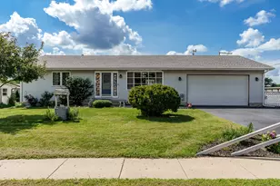 8424 Victory Ln, Machesney Park, IL 61115 - Photo 1