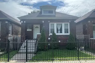 8233 S Manistee Ave, Chicago, IL 60617 - Photo 1