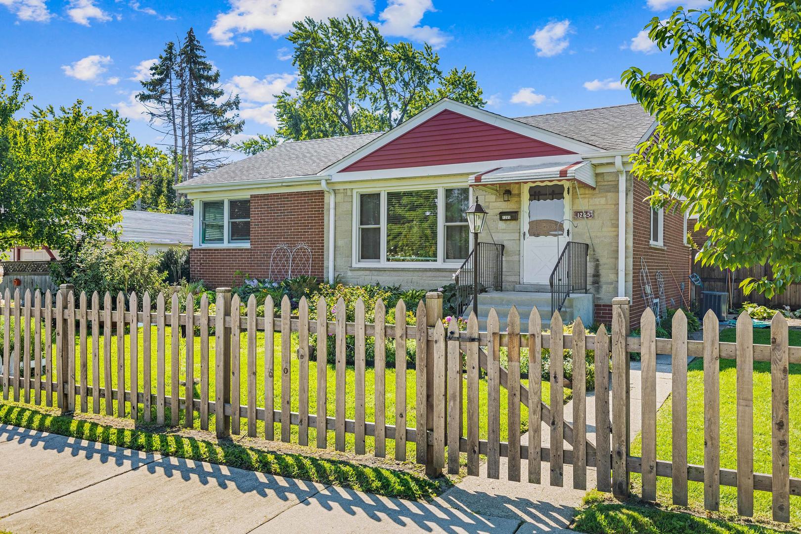 1265 S Wolf Rd, Des Plaines, IL 60018 - MLS 12447886 - Coldwell Banker