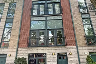 1107 N Wolcott Ave, Chicago, IL 60622 - Photo 1