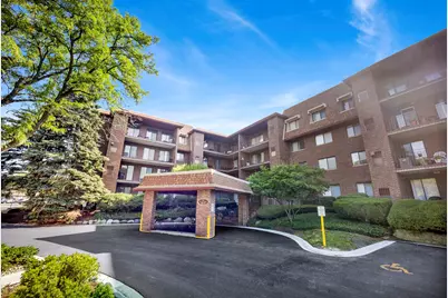 101 Old Oak Drive #400A, Buffalo Grove, IL 60089 - Photo 1