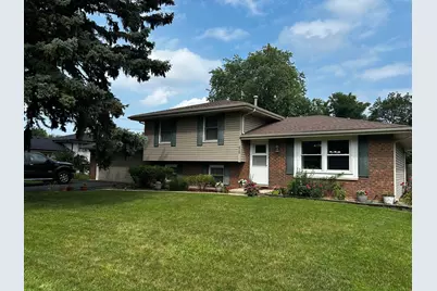 630 Parkshore Drive, Shorewood, IL 60404 - Photo 1