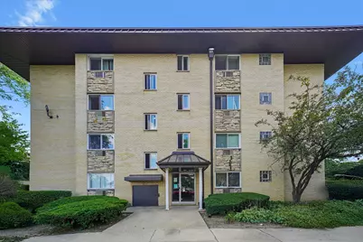 2226 S Goebbert Road #471, Arlington Heights, IL 60005 - Photo 1