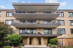 1534 McDaniels Ave, Highland Park, IL 60035 - Photo 1