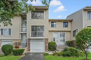 1974 Loomes Ave, Downers Grove, IL 60516 - Photo 1