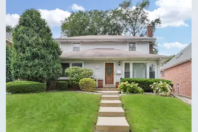 264 Holmes Avenue, Clarendon Hills, IL 60514 - Photo 1