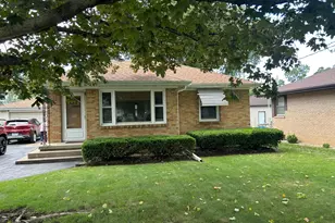 705 2nd Ave, Ottawa, IL 61350 - Photo 1