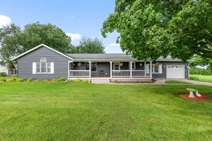 15212 Willowbrook Rd, South Beloit, IL 61080 - Photo 1