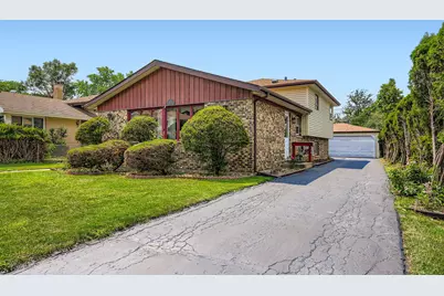 684 N Howard Avenue, Elmhurst, IL 60126 - Photo 1