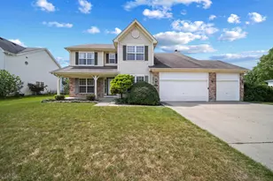 1168 Sandalwood Ln, Crystal Lake, IL 60014 - Photo 1