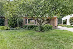 3012 Burrmont Rd, Rockford, IL 61107 - Photo 1