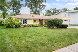 1505 Chartwell Rd, Schaumburg, IL 60195 - Photo 1