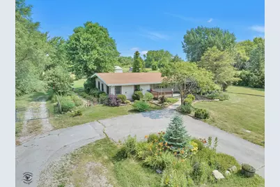 944 E County Line Road, Grant Park, IL 60940 - Photo 1