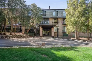 600 W Russell St, Barrington, IL 60010 - Photo 1