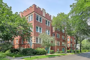 6104 N Glenwood Ave, Chicago, IL 60660 - Photo 1