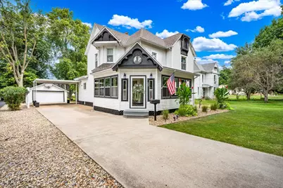 467 E 2nd Street, El Paso, IL 61738 - Photo 1