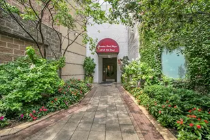 40 E 9th St, Chicago, IL 60605 - Photo 1