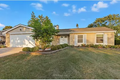 548 Hamilton Avenue, Westmont, IL 60559 - Photo 1