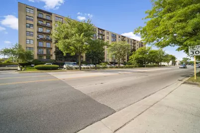 4601 W Touhy Avenue #714, Lincolnwood, IL 60712 - Photo 1