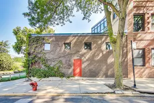 1776 W Winnemac Ave, Chicago, IL 60640 - Photo 1