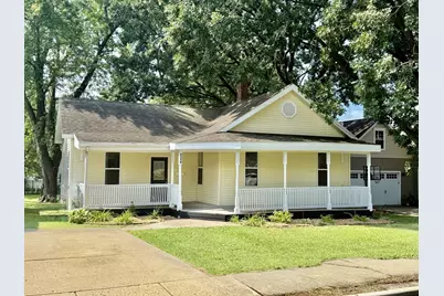 2116 1st Street, Peru, IL 61354 - Photo 1