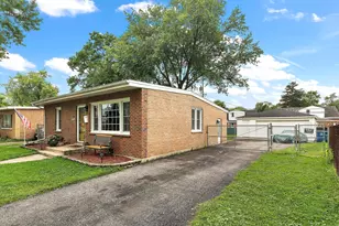 11534 S Lee Rd, Alsip, IL 60803 - Photo 1