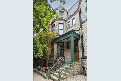 453 W Roslyn Place, Chicago, IL 60614 - Photo 1