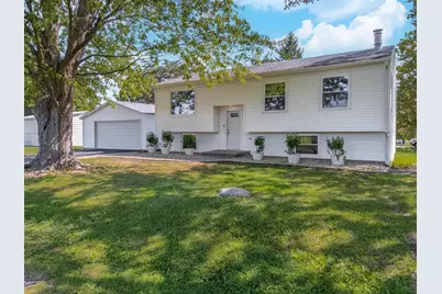 423 Livingston Drive, Chatsworth, IL 60921 - Photo 1