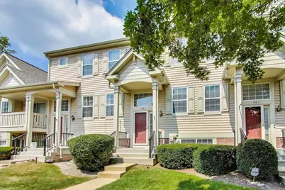 985 Manchester Circle, Grayslake, IL 60030 - Photo 1