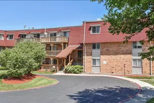 1855 Tall Oaks Dr, Aurora, IL 60505 - Photo 1