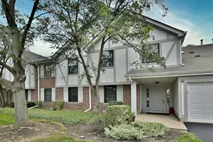 485 Elizabeth Dr, Wood Dale, IL 60191 - Photo 1