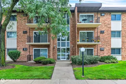 9720 S Karlov Avenue #202, Oak Lawn, IL 60453 - Photo 1