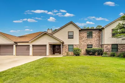 738 Hapsfield Lane #7A2, Buffalo Grove, IL 60089 - Photo 1