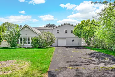 10409 S 83rd Avenue, Palos Hills, IL 60465 - Photo 1