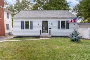 11 Central Ave, Aurora, IL 60506 - Photo 1