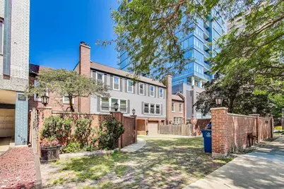 468 W Belmont Avenue, Chicago, IL 60657 - Photo 1