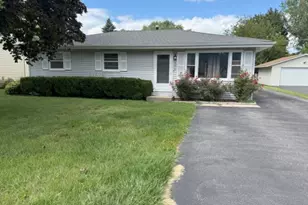 5014 Willow Ln, McHenry, IL 60050 - Photo 1