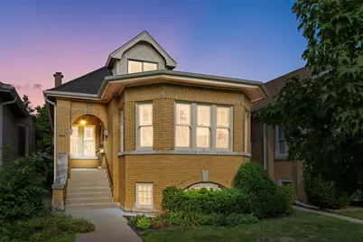 4910 N Kenneth Avenue, Chicago, IL 60630 - Photo 1