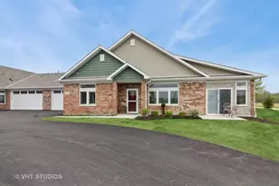 13 Briden Ln, Sycamore, IL 60178 - Photo 1
