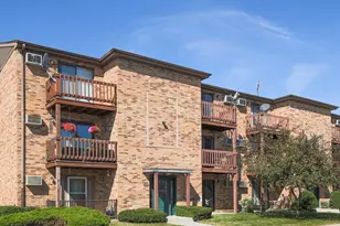 1324 N Geneva Dr, Palatine, IL 60074 - Photo 1