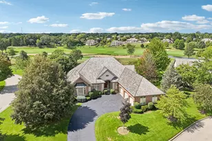 6401 Locust Ln, Libertyville, IL 60048 - Photo 1