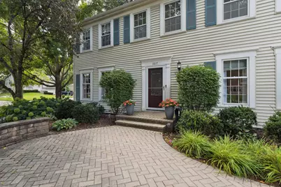 1017 Dawes Street, Libertyville, IL 60048 - Photo 1
