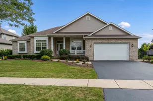 326 Davis Dr, Sycamore, IL 60178 - Photo 1