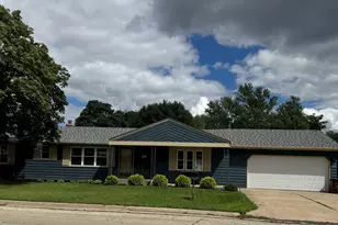 6117 East Dr, Loves Park, IL 61111 - Photo 1